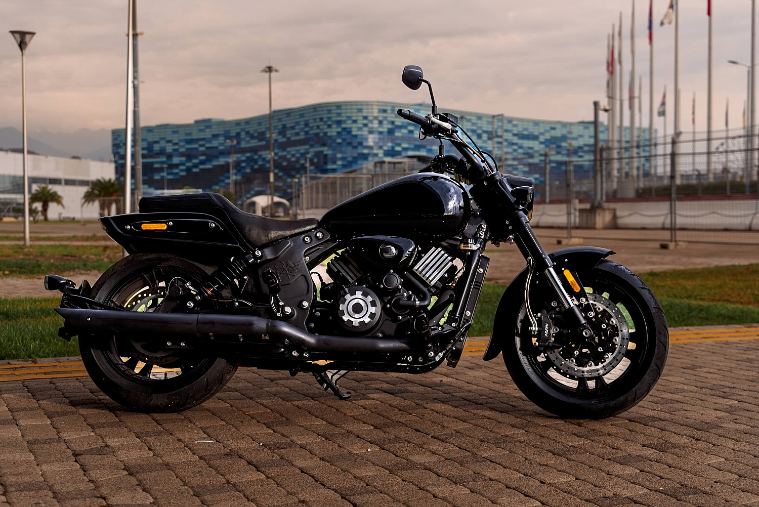 Мотоцикл GROZA YL800