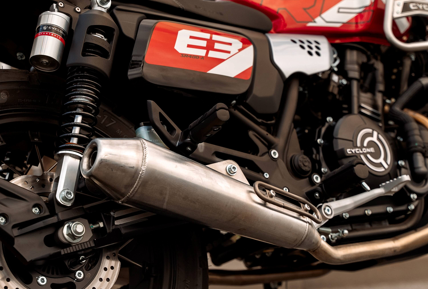 Мотоцикл CYCLONE RE3 Scrambler