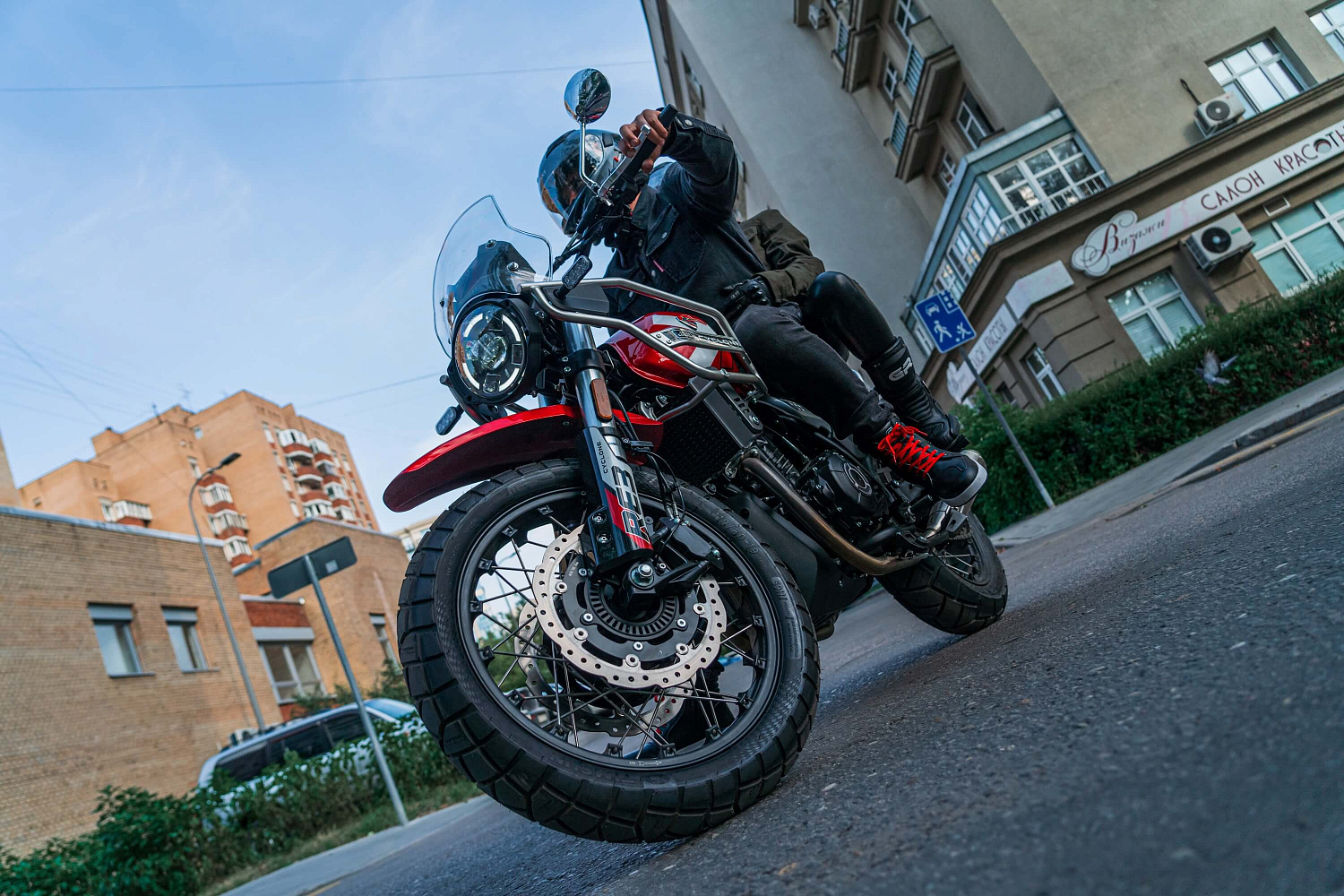 Мотоцикл CYCLONE RE3 Scrambler