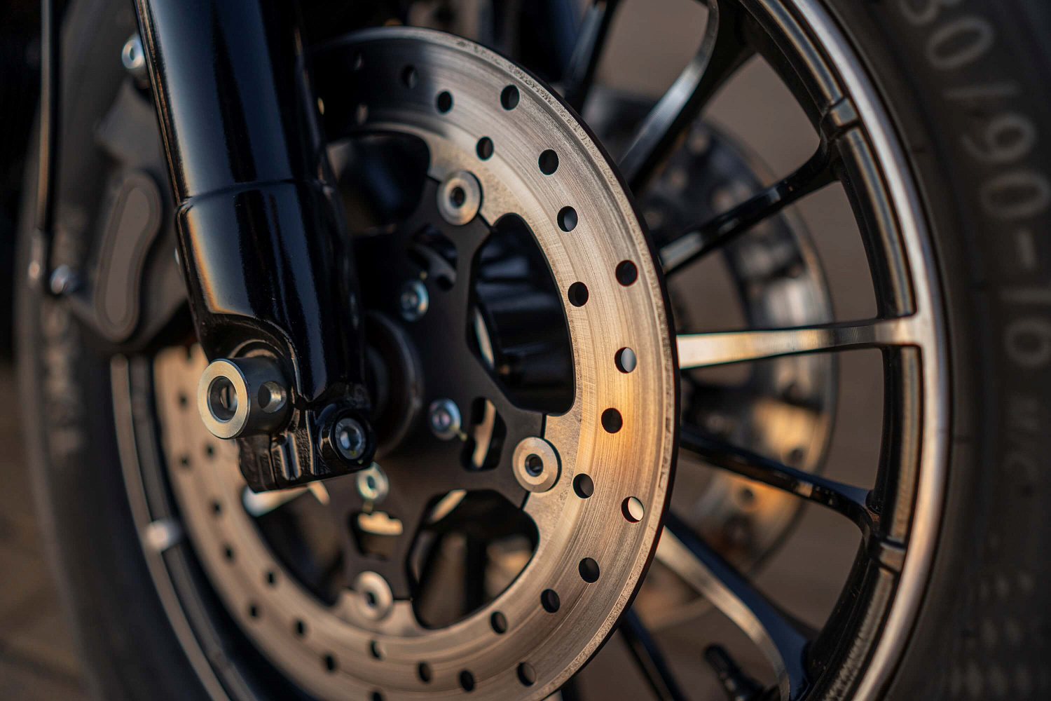 Мотоцикл GROZA V1200