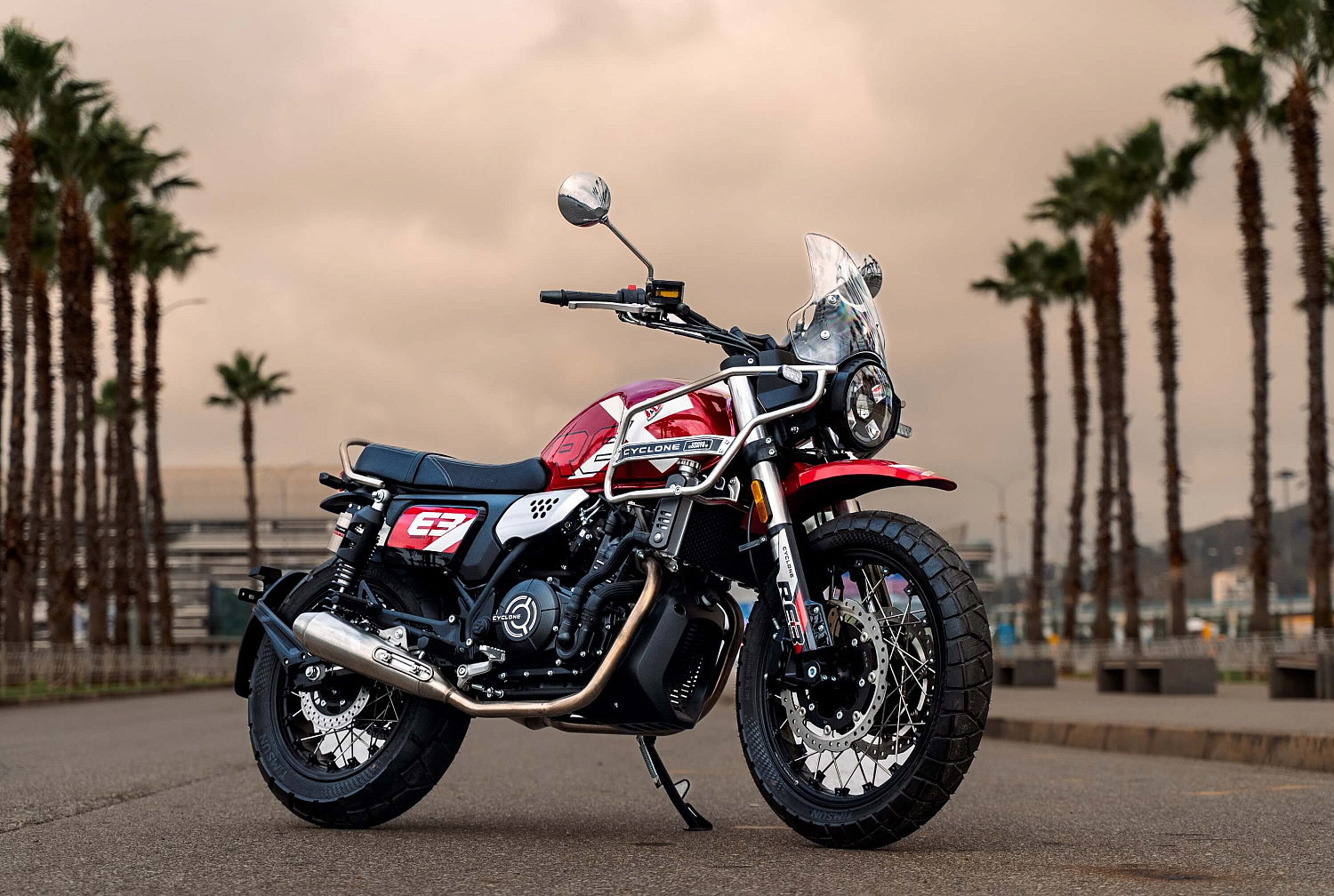 Мотоцикл CYCLONE RE3 Scrambler