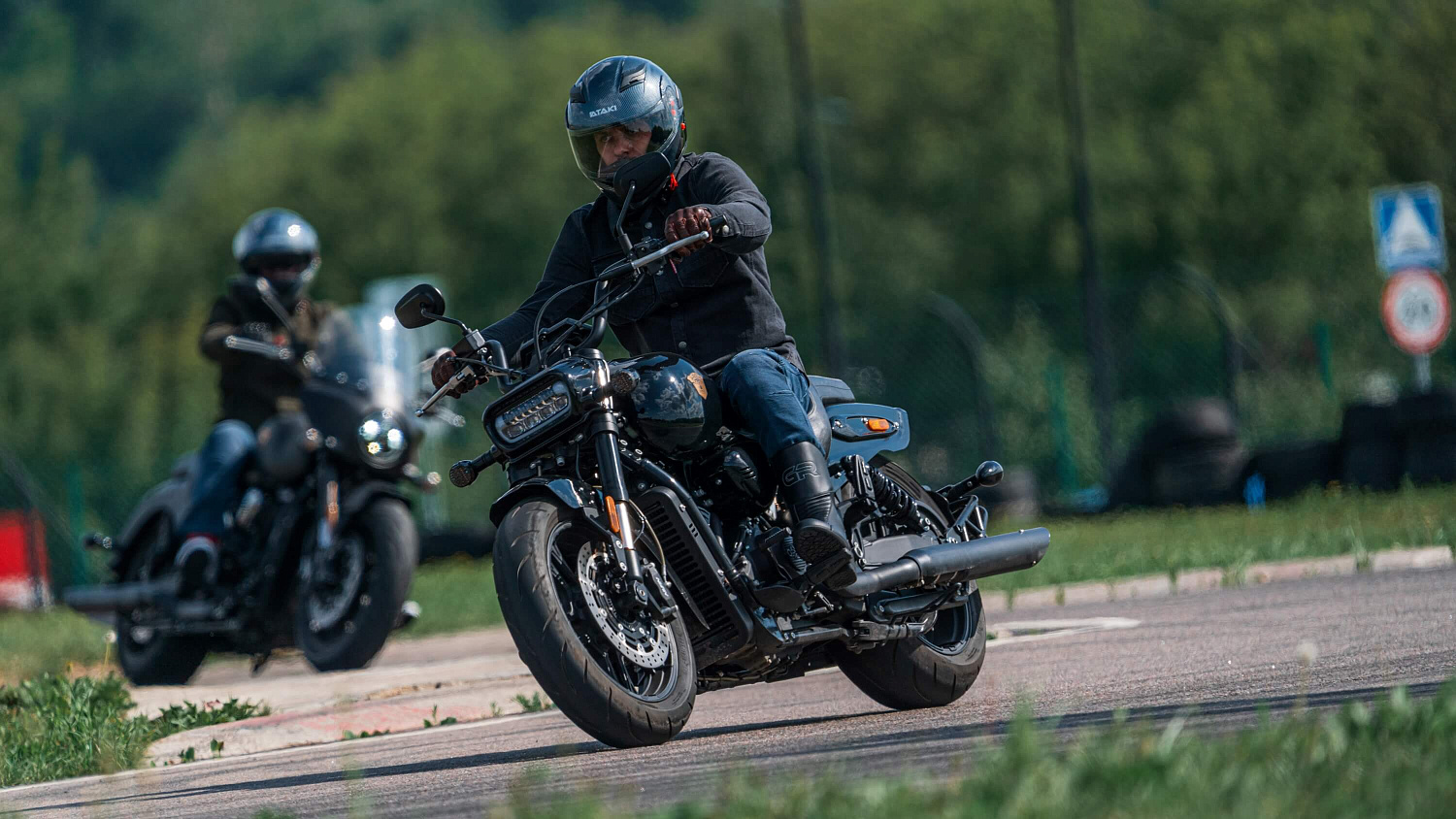 Мотоцикл GROZA YL800