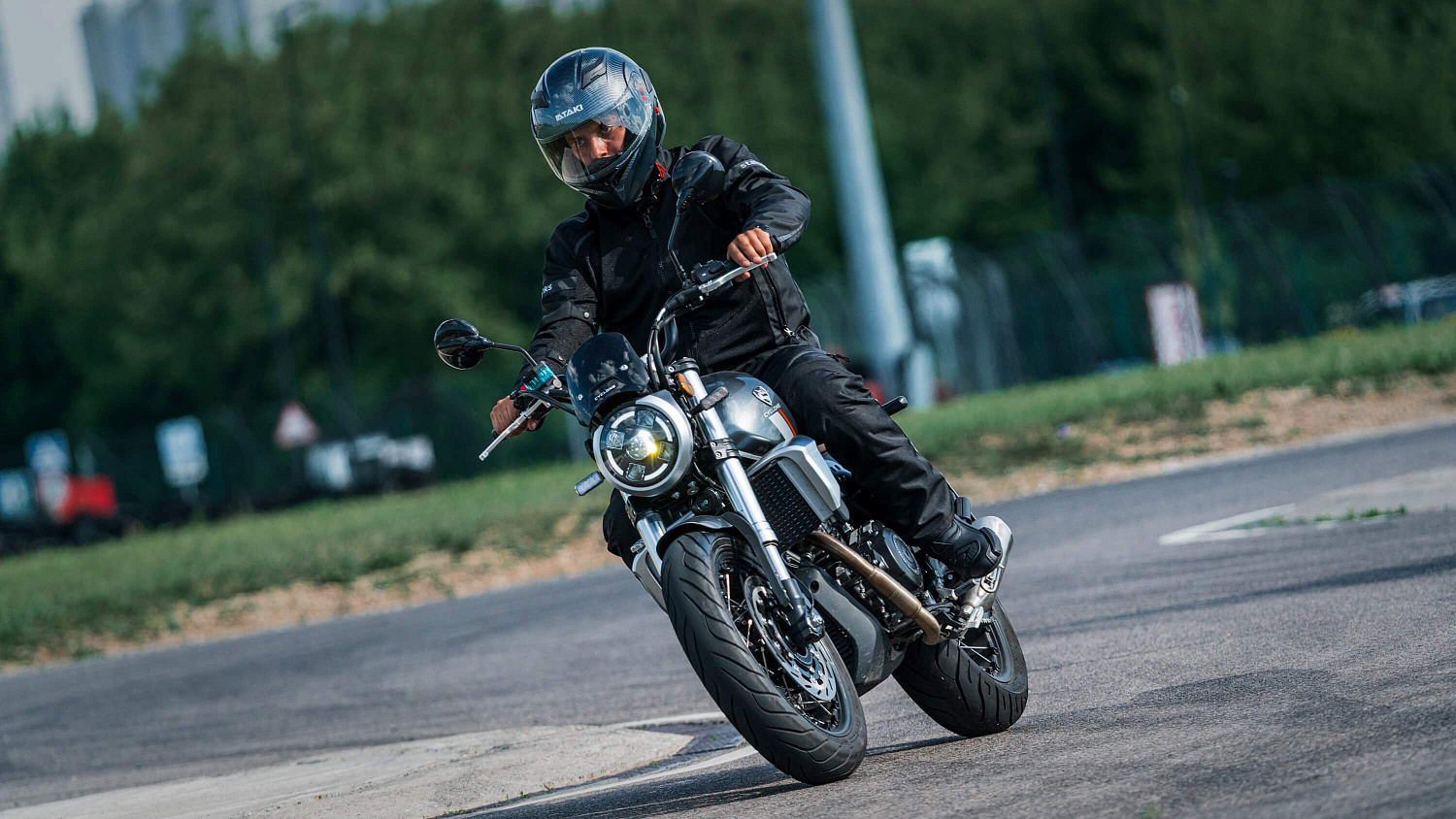 Мотоцикл CYCLONE RE401