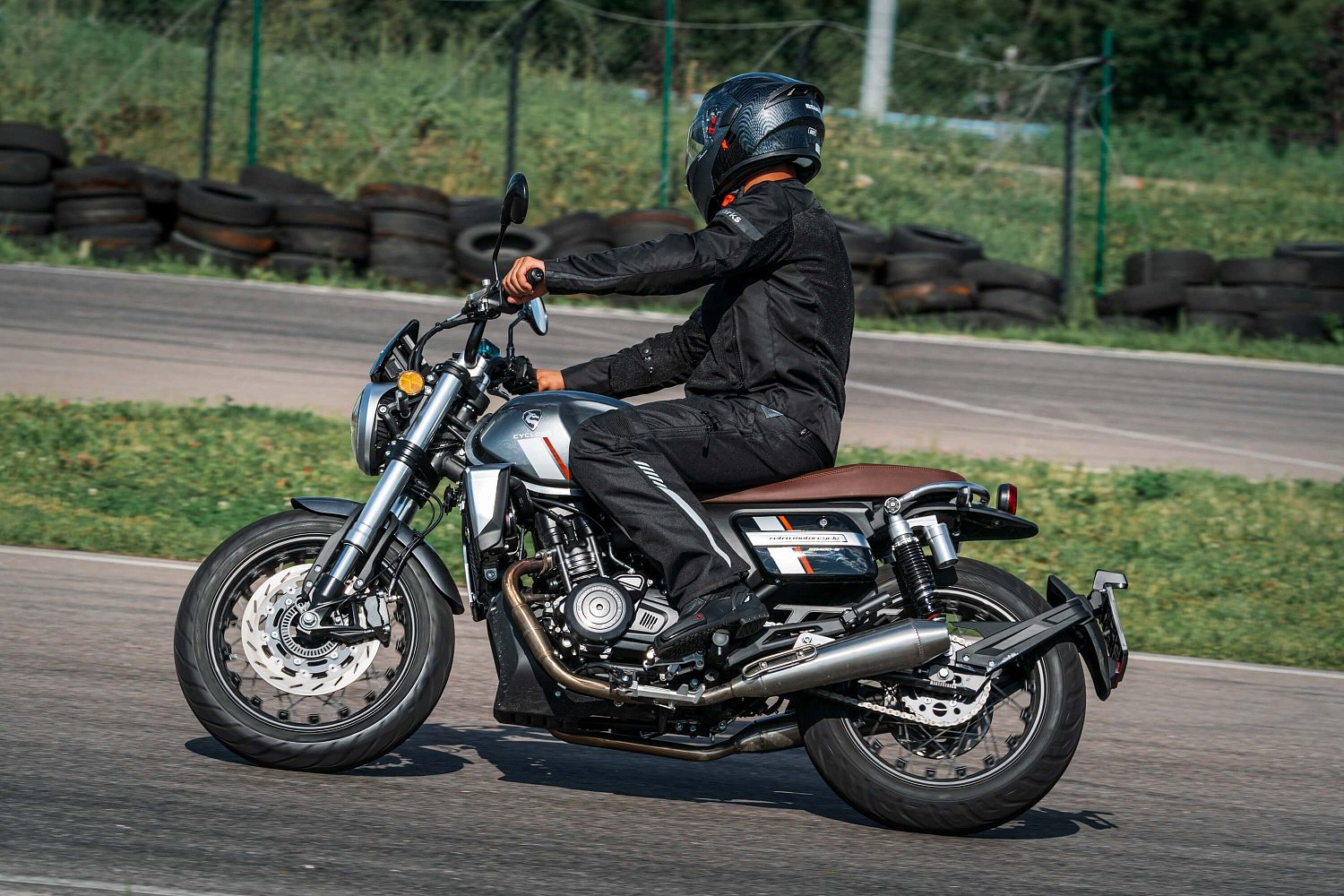 Мотоцикл CYCLONE RE401