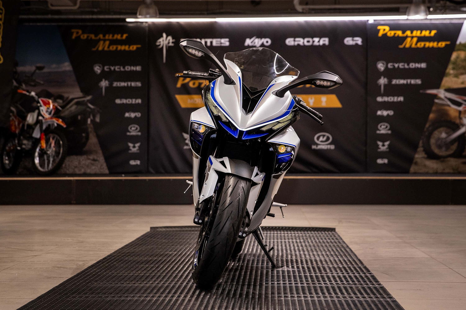 Мотоцикл ZONTES ZT703-RR