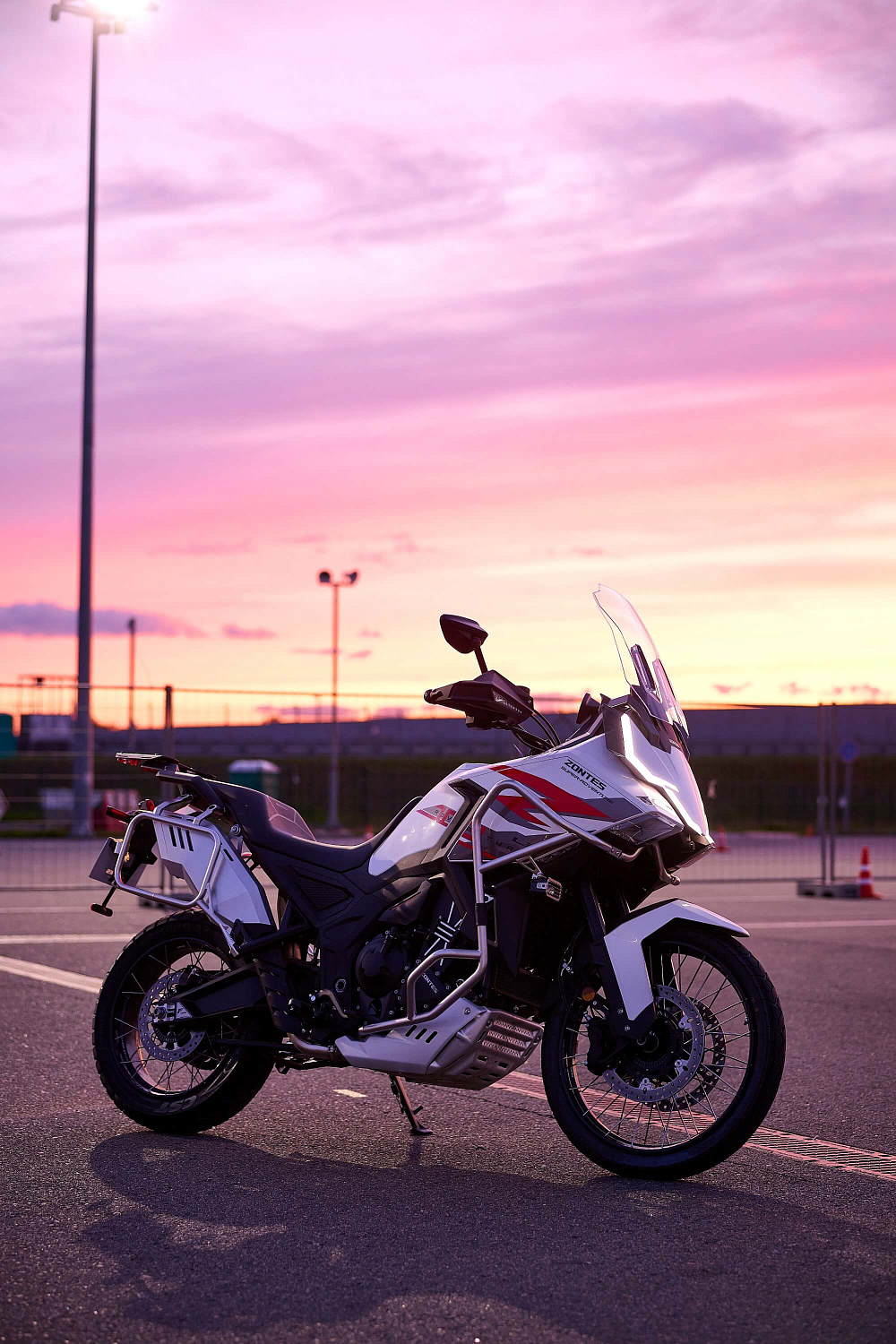 Мотоцикл ZONTES ZT703-F 21/18