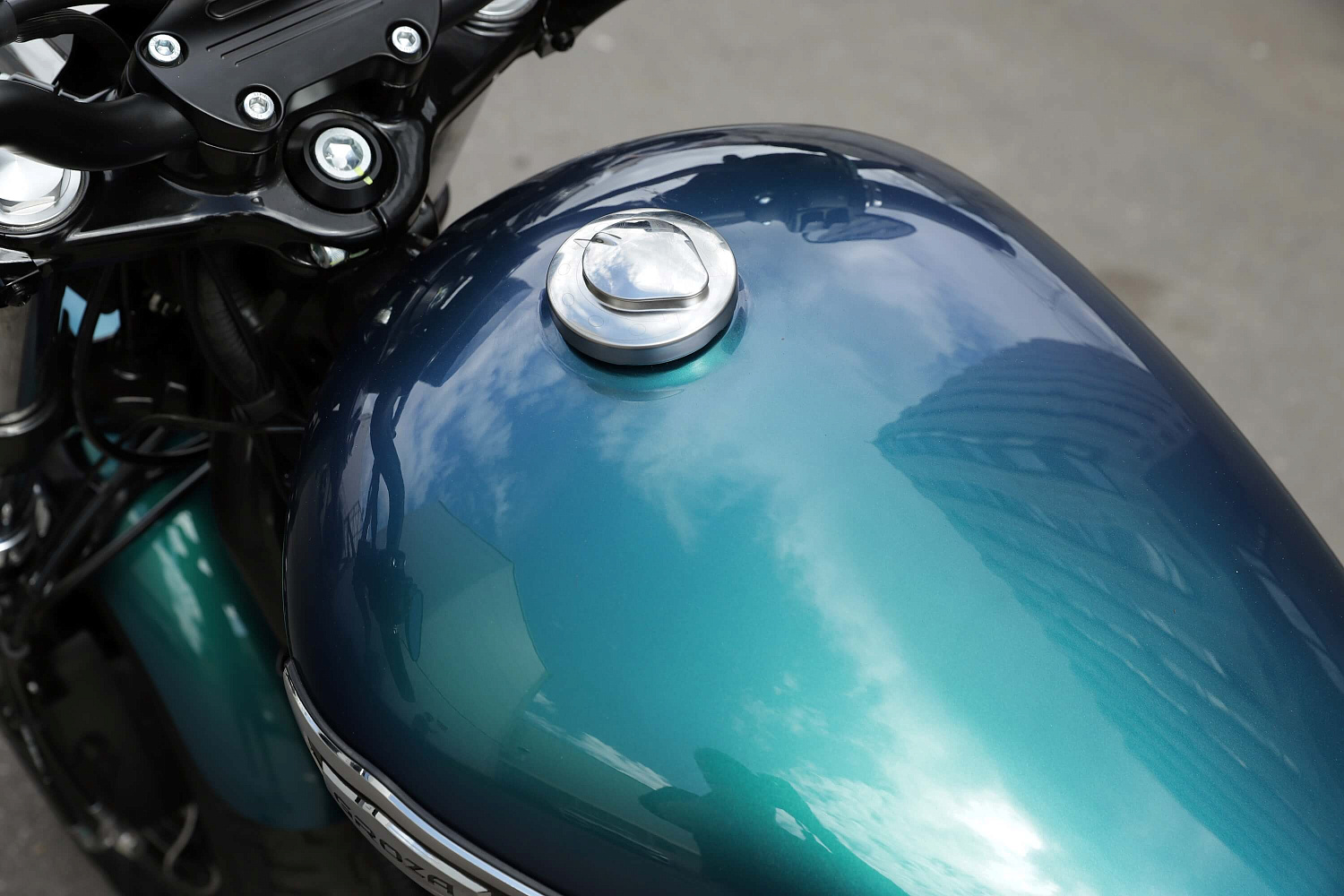 Мотоцикл GROZA V1200