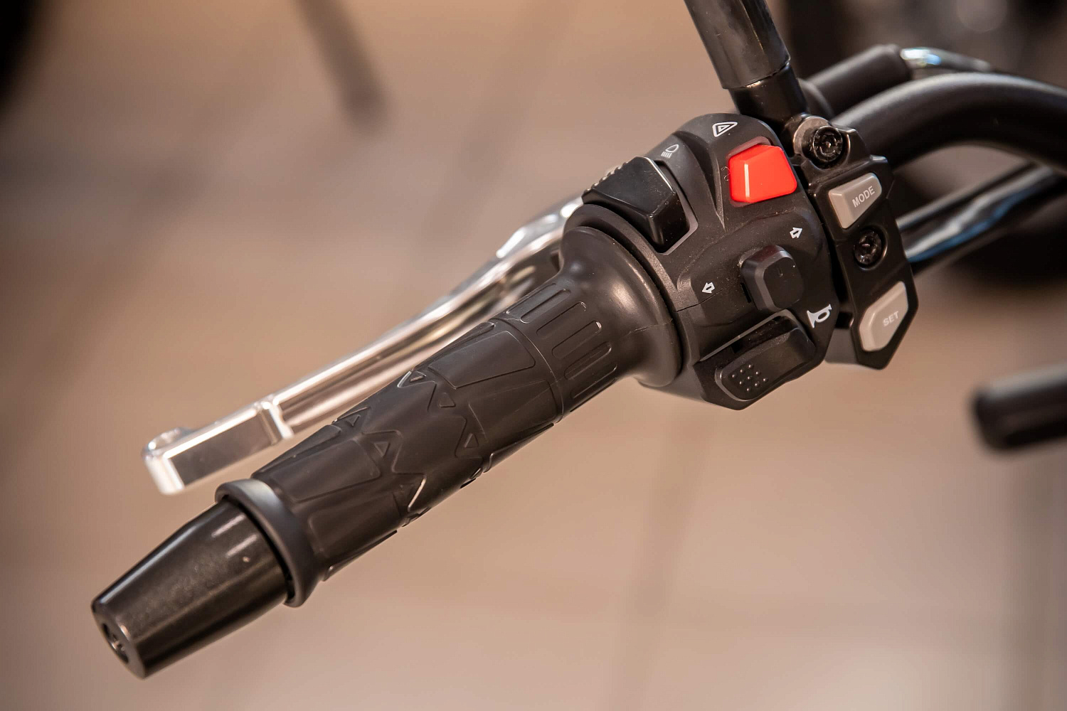 Мотоцикл CYCLONE RE3