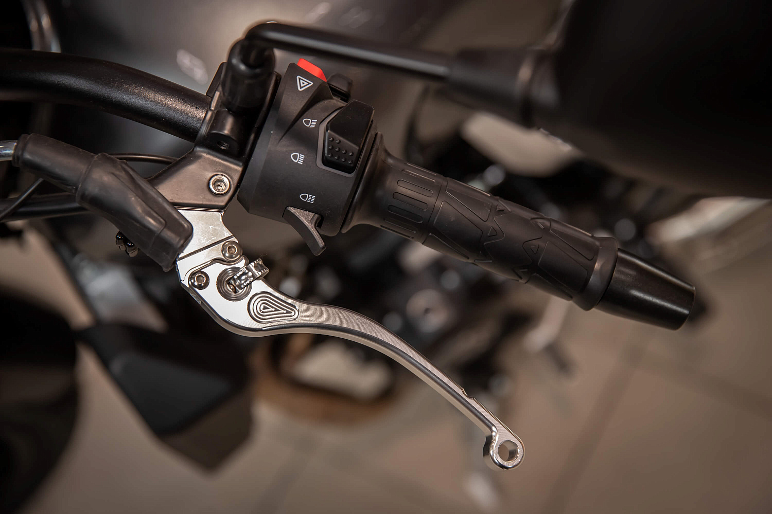 Мотоцикл CYCLONE RE3