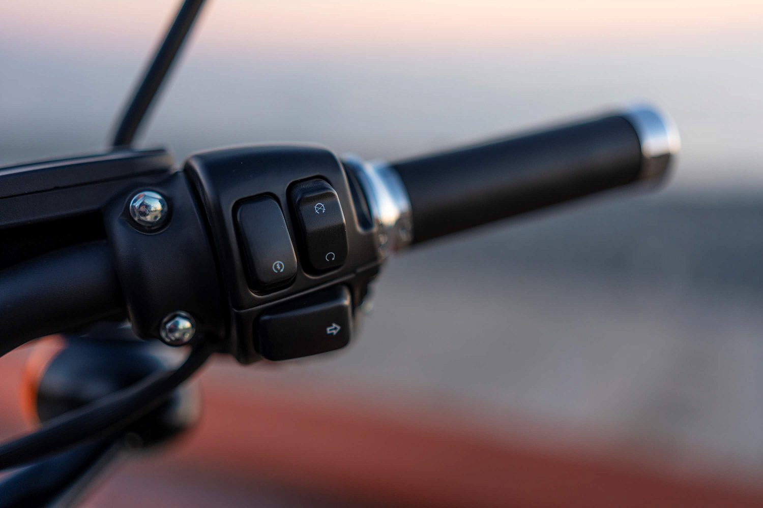 Мотоцикл GROZA V1200