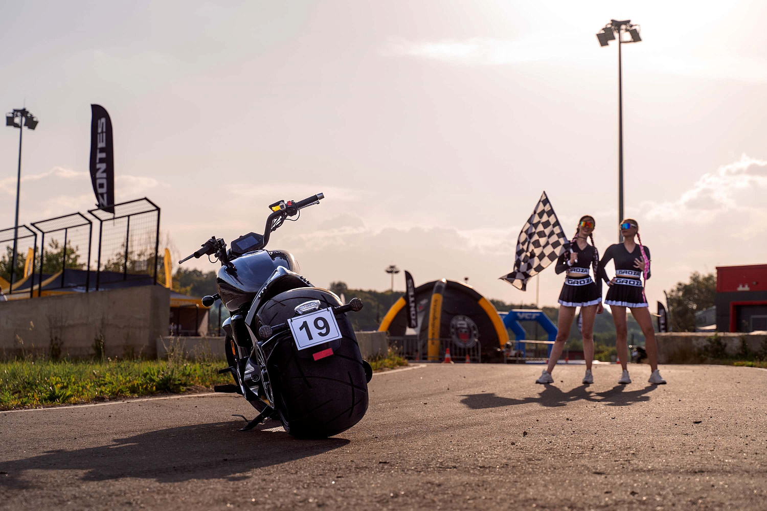 Мотоцикл GROZA Wolverine 800