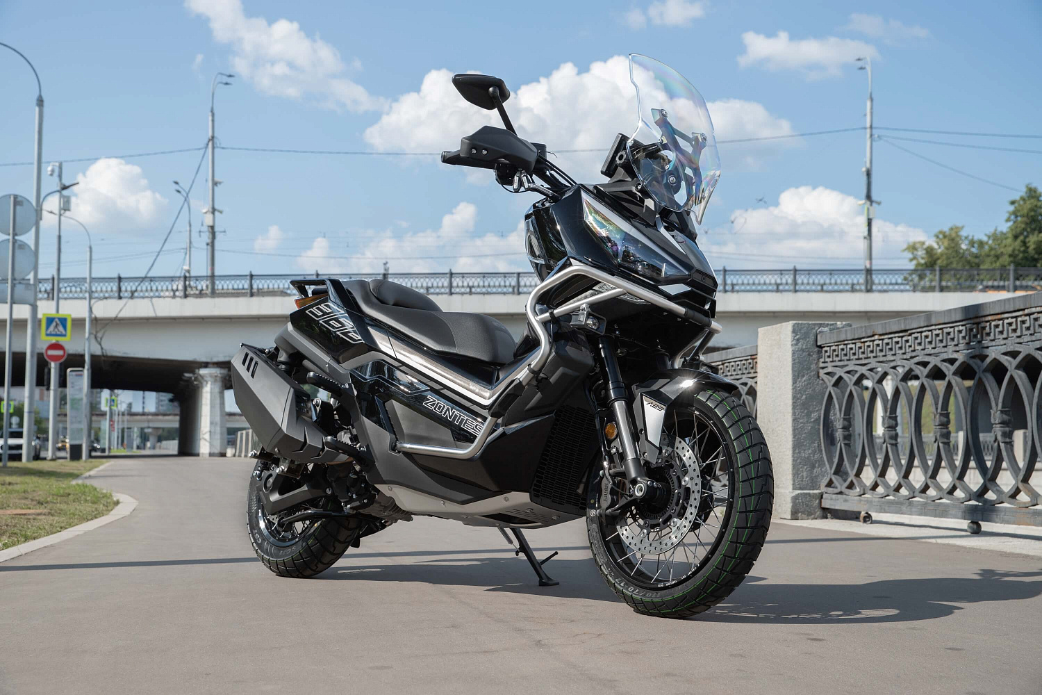 Максискутер ZONTES ZT368-G