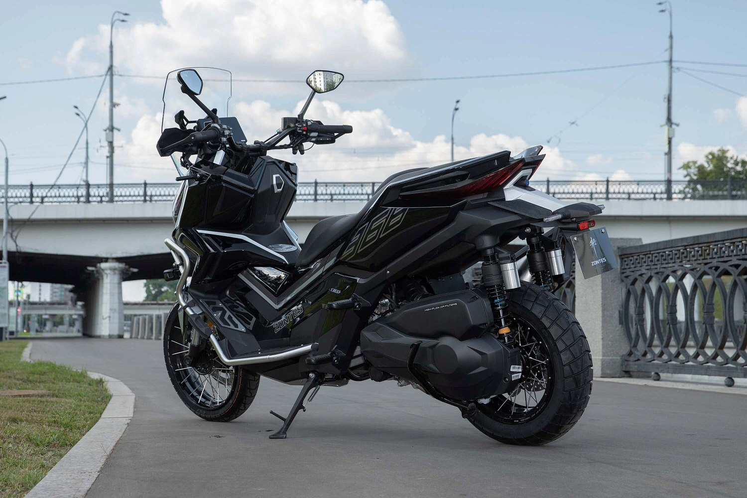 Максискутер ZONTES ZT368-G