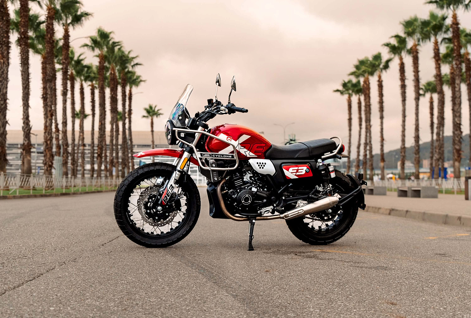 Мотоцикл CYCLONE RE3 Scrambler