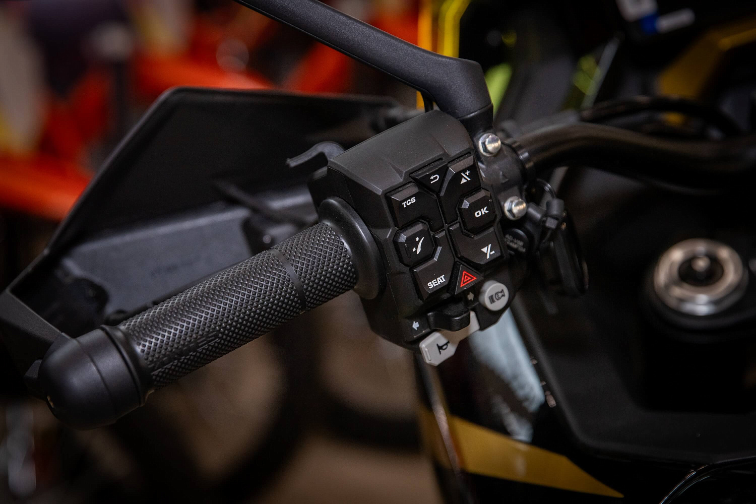 Мотоцикл ZONTES ZT703-F 21/18