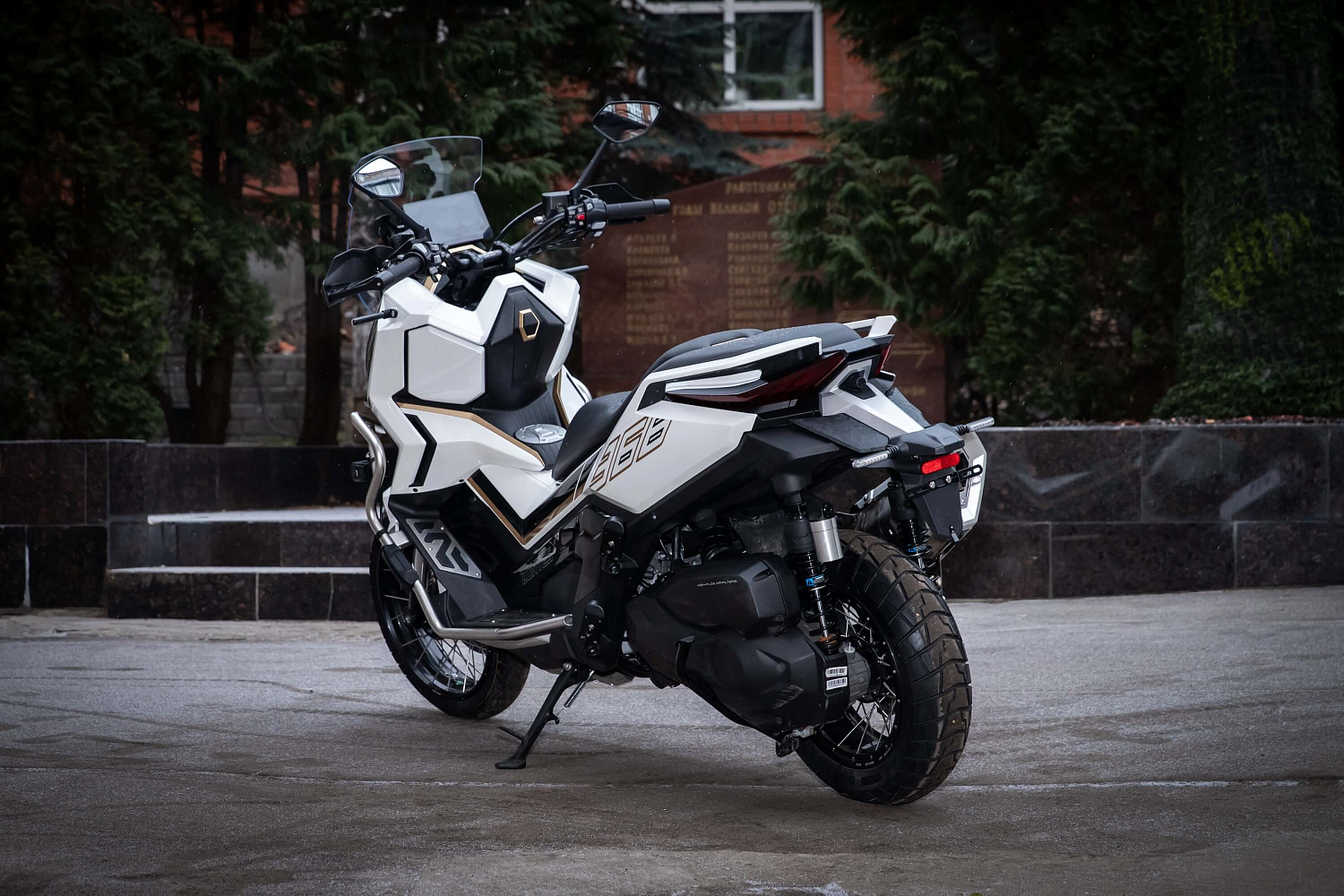 Максискутер ZONTES ZT368-G