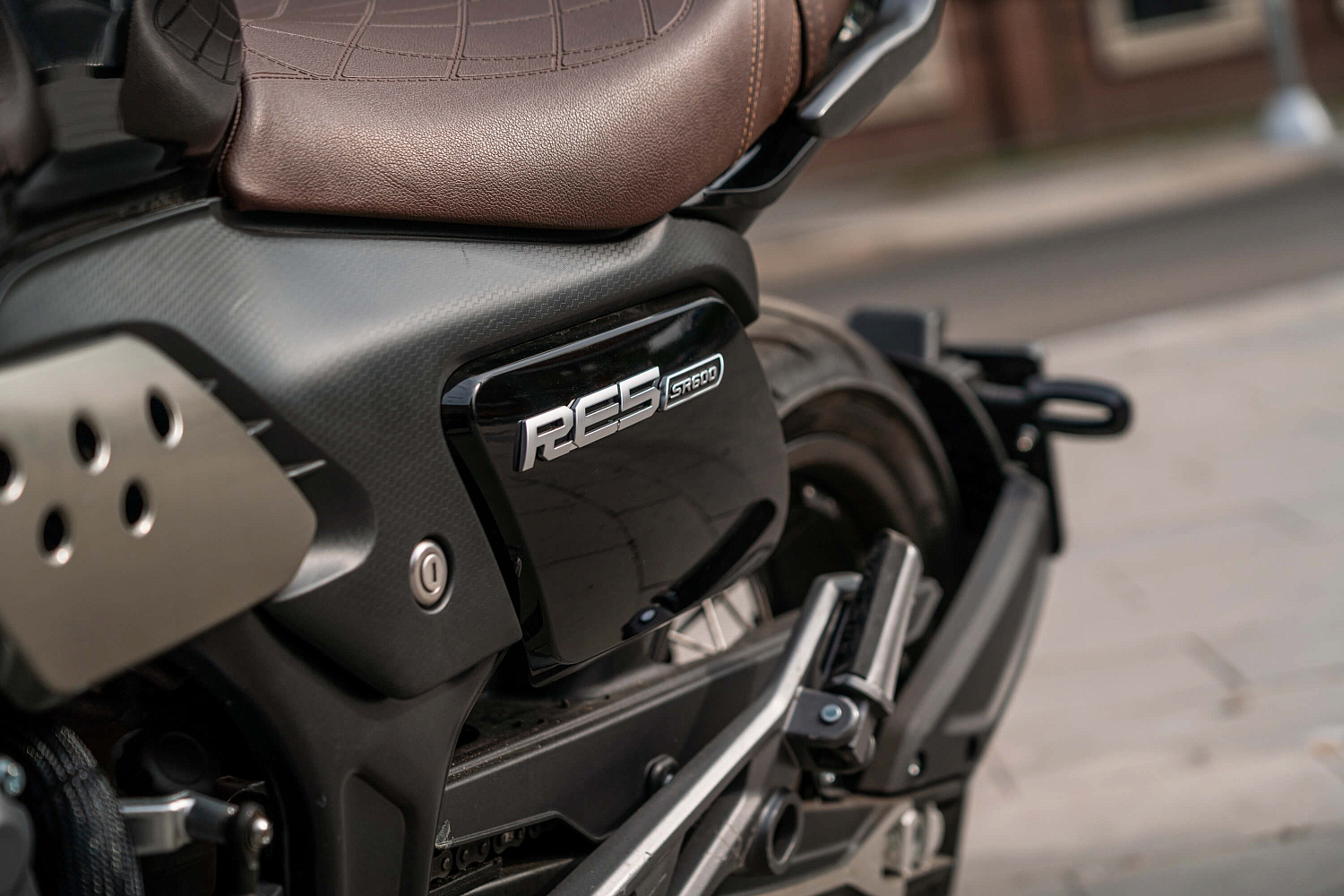 Мотоцикл CYCLONE RE5 (SR600)