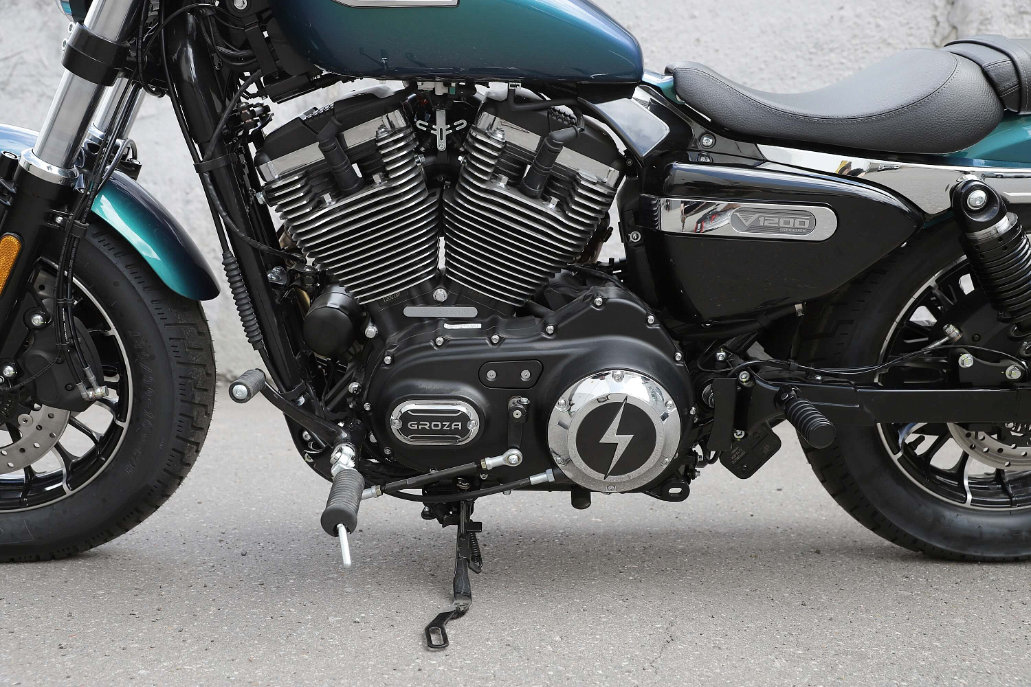 Мотоцикл GROZA V1200