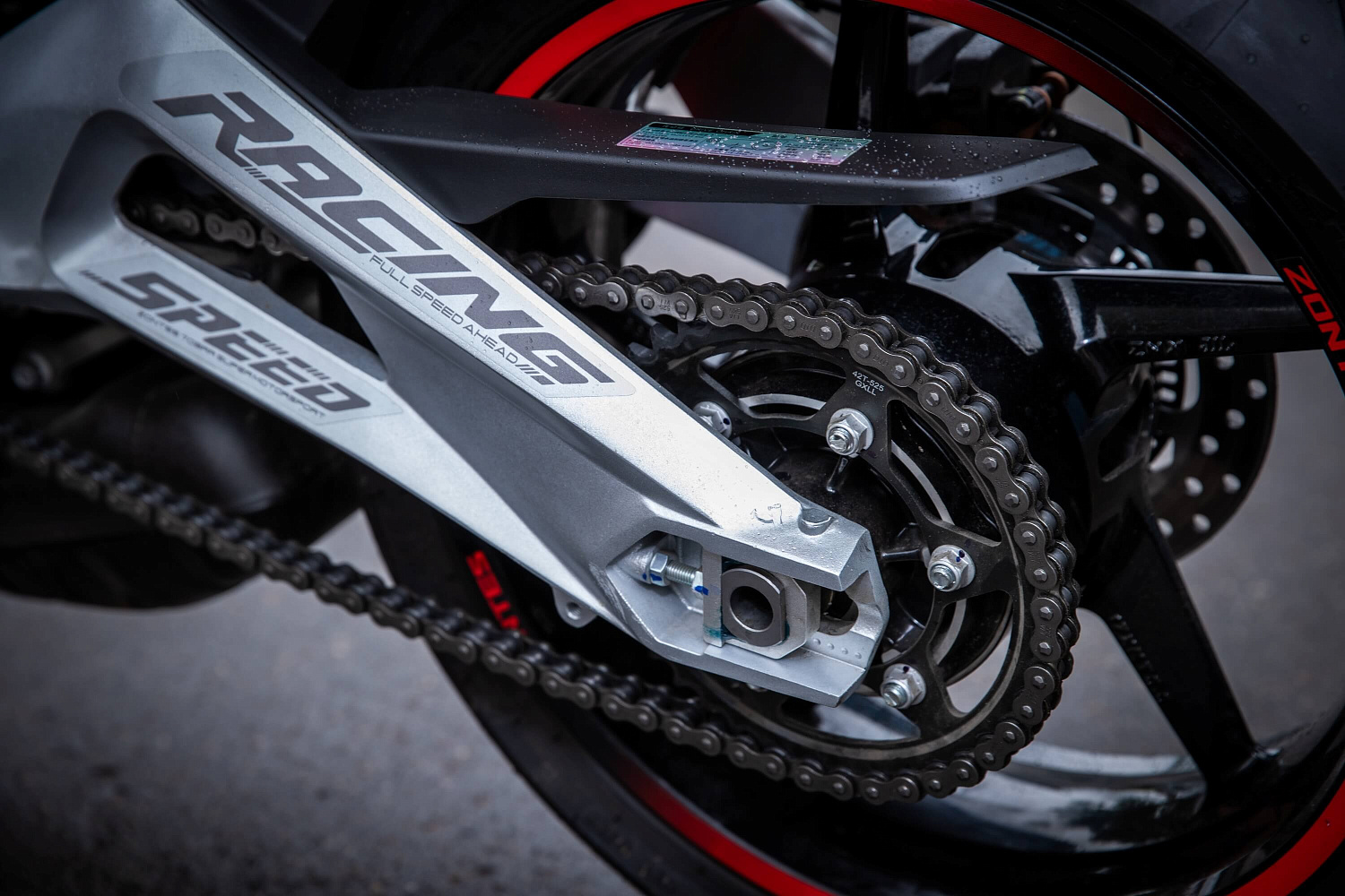 Мотоцикл ZONTES ZT703-RR