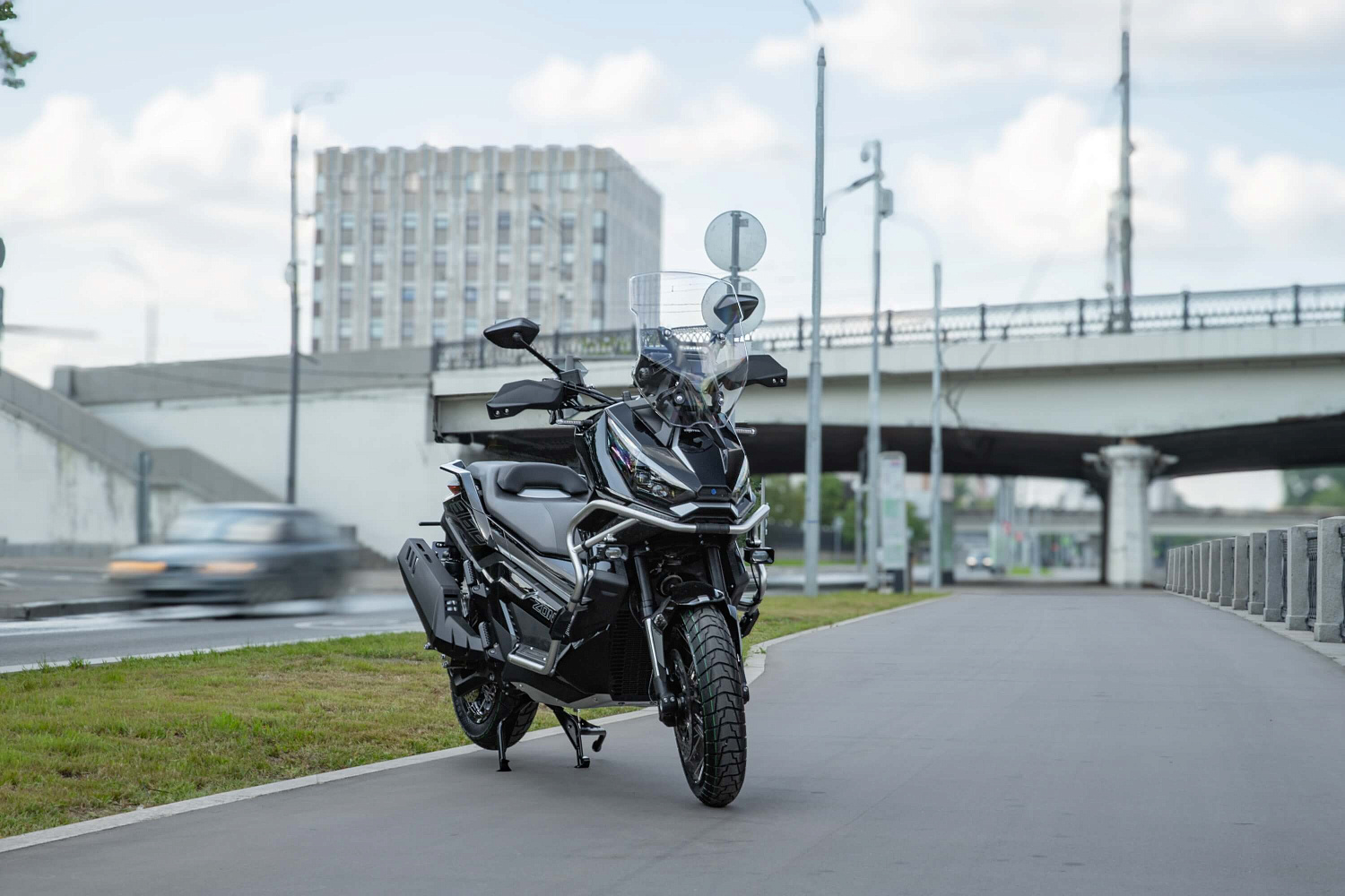 Максискутер ZONTES ZT368-G