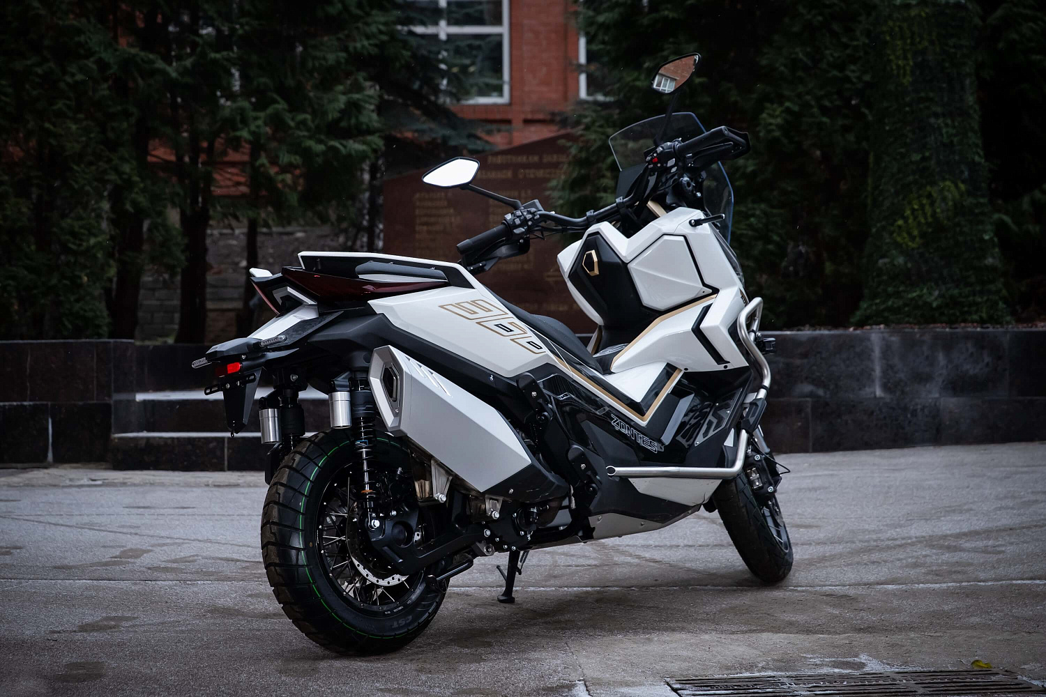 Максискутер ZONTES ZT368-G