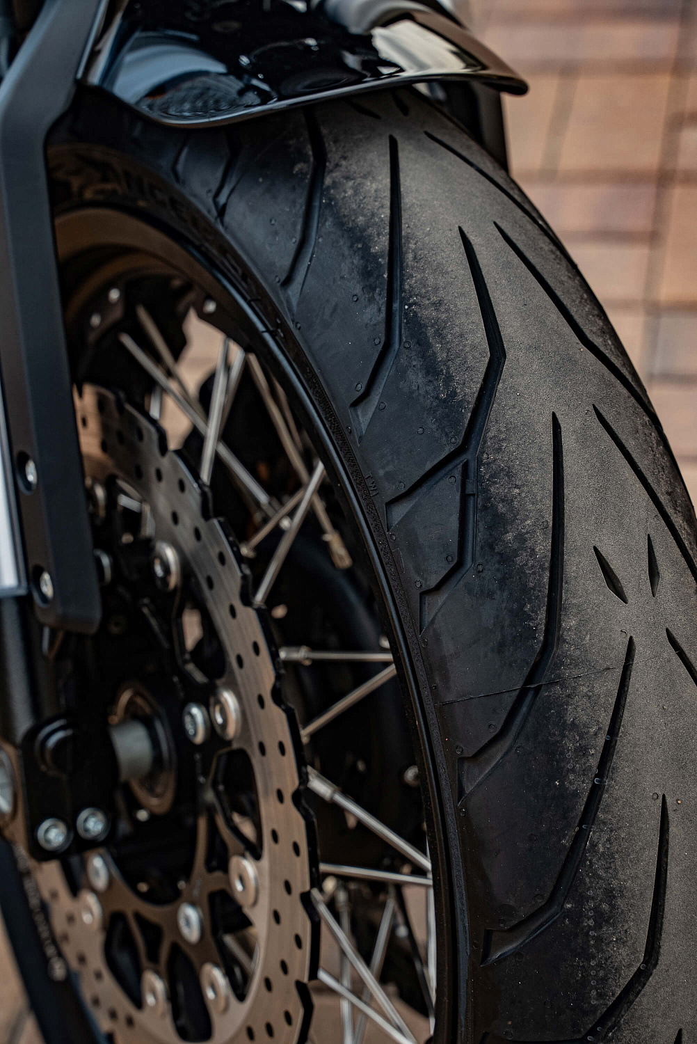 Мотоцикл CYCLONE RE5 (SR600)