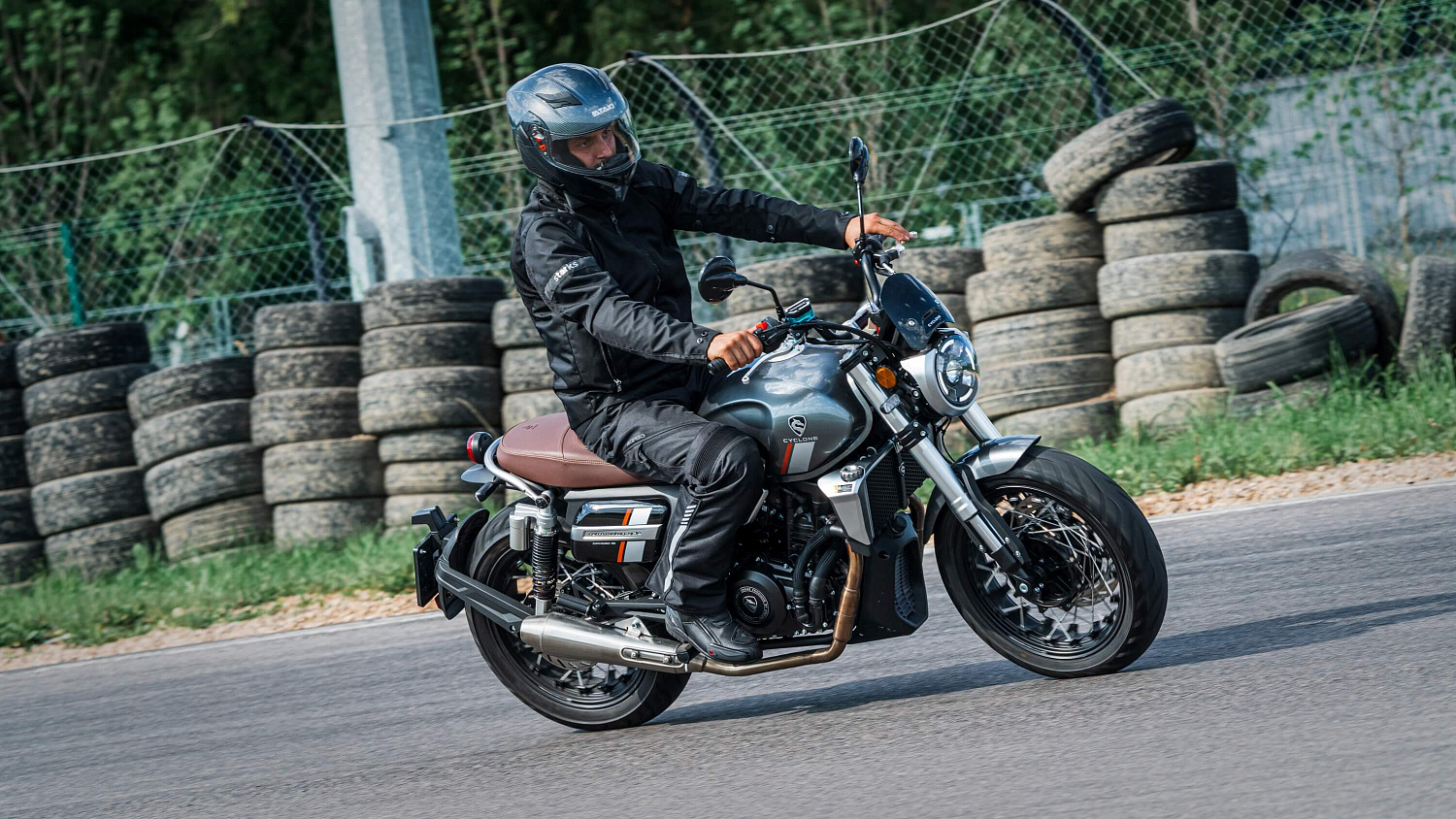 Мотоцикл CYCLONE RE401