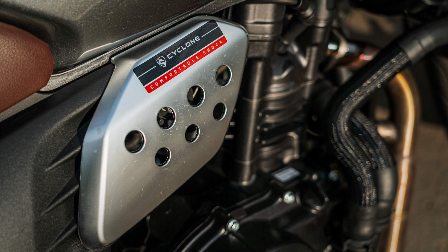 Мотоцикл CYCLONE RE401