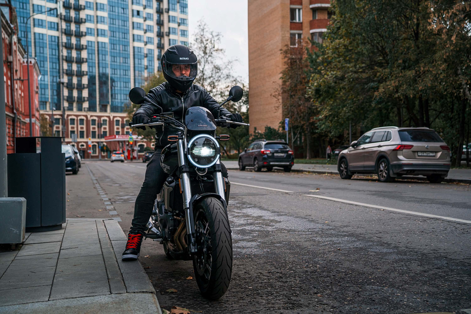 Мотоцикл CYCLONE RE5 (SR600)