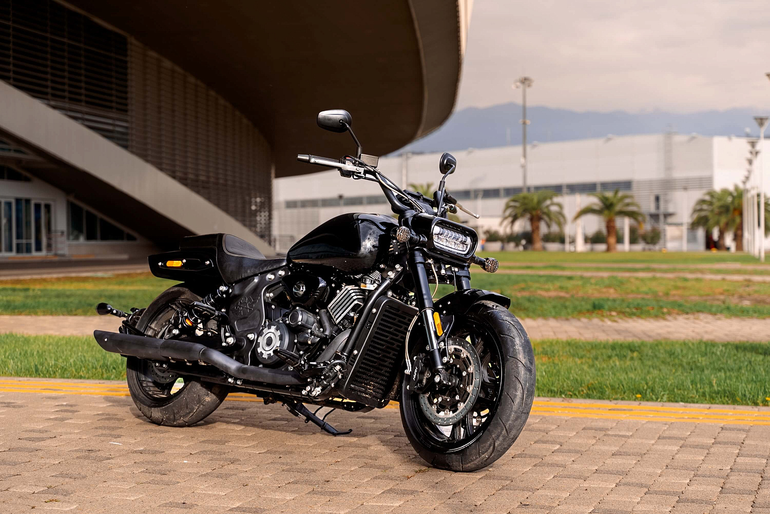 Мотоцикл GROZA YL800