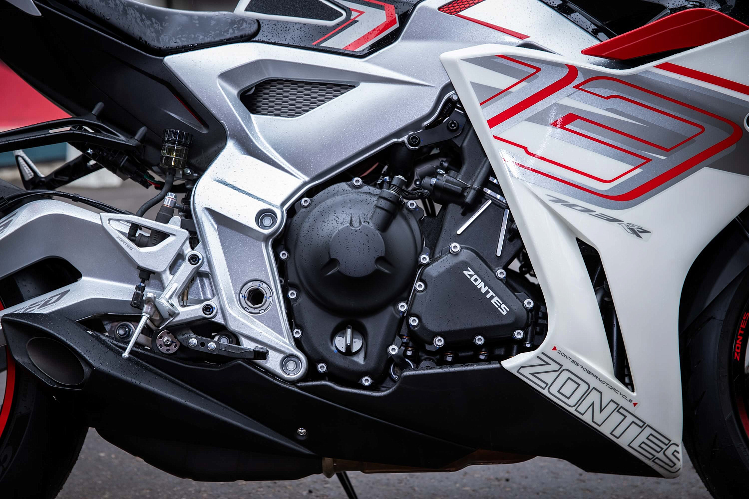 Мотоцикл ZONTES ZT703-RR