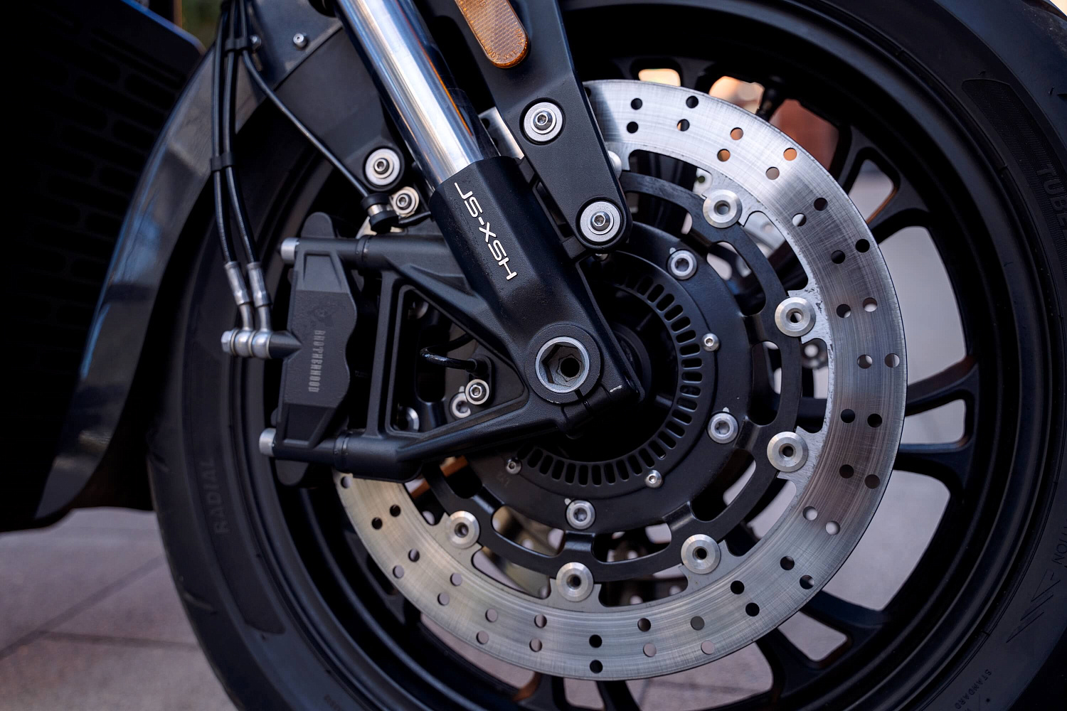 Мотоцикл GROZA Wolverine 800