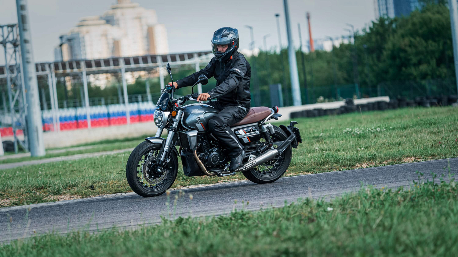 Мотоцикл CYCLONE RE401