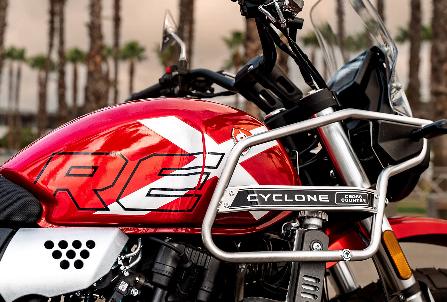 Мотоцикл CYCLONE RE3 Scrambler