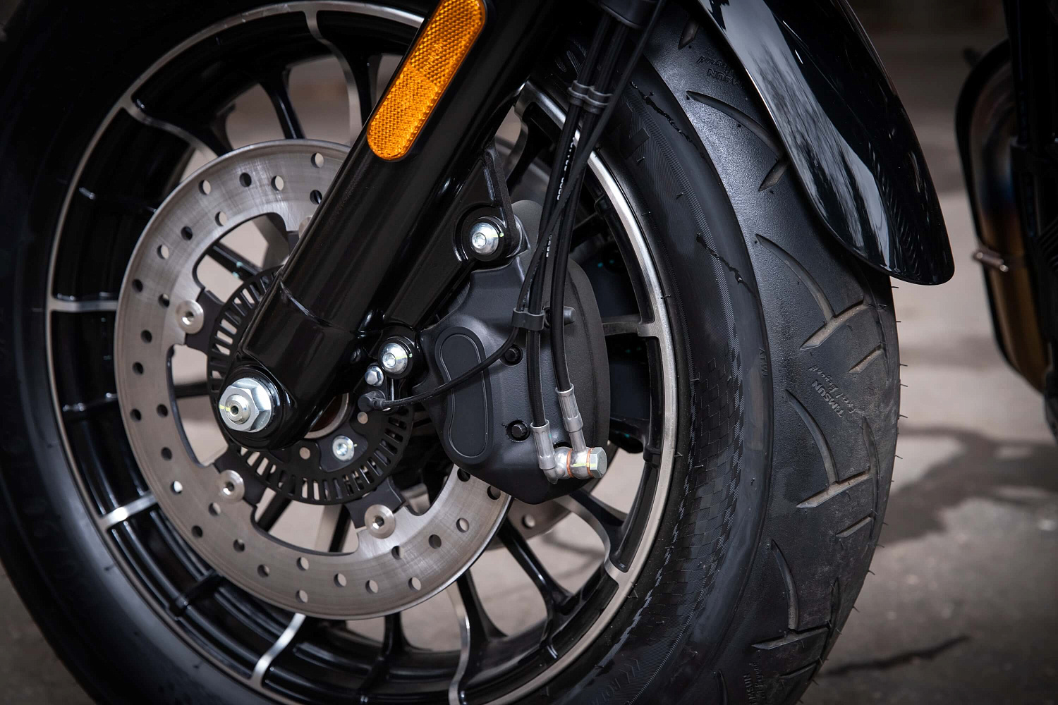 Мотоцикл GROZA V1200