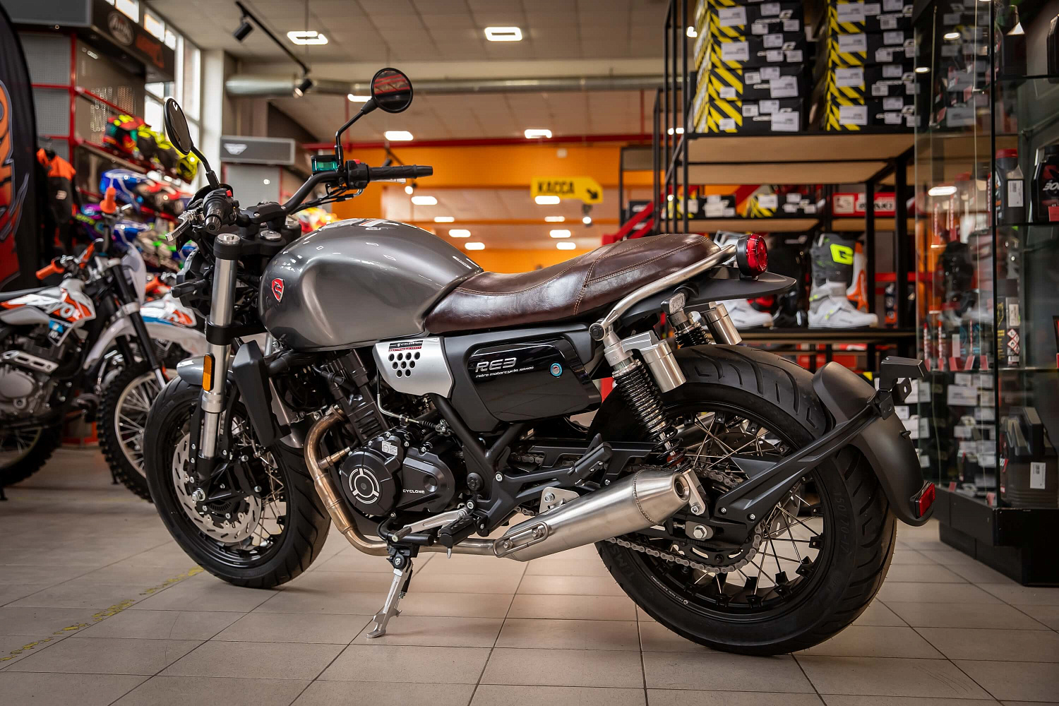 Мотоцикл CYCLONE RE3