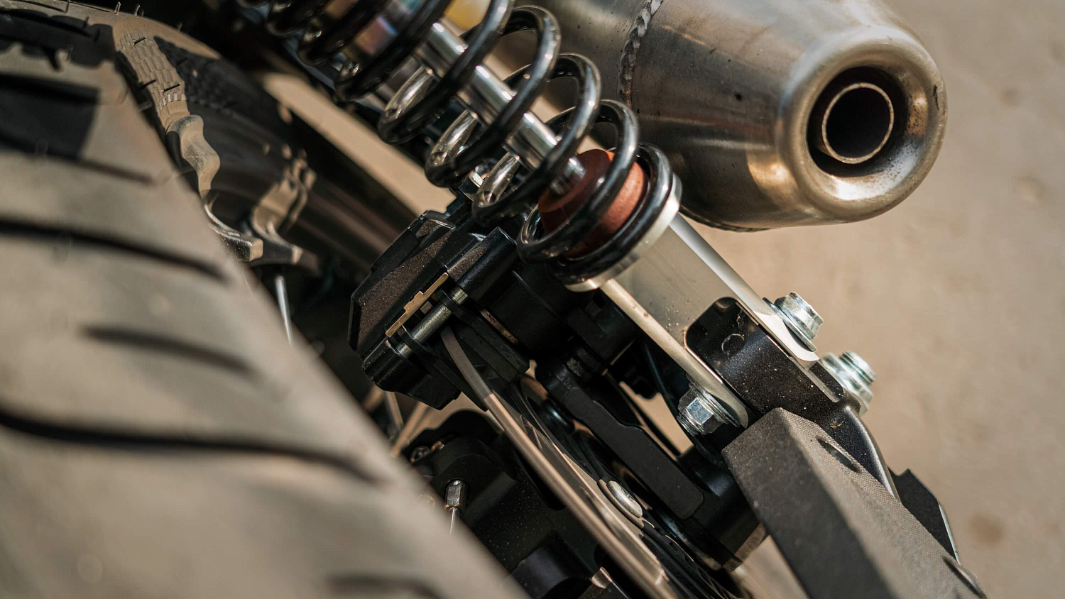 Мотоцикл CYCLONE RE401