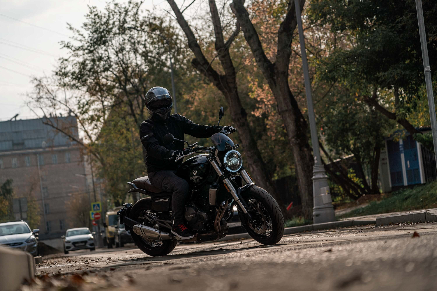 Мотоцикл CYCLONE RE5 (SR600)