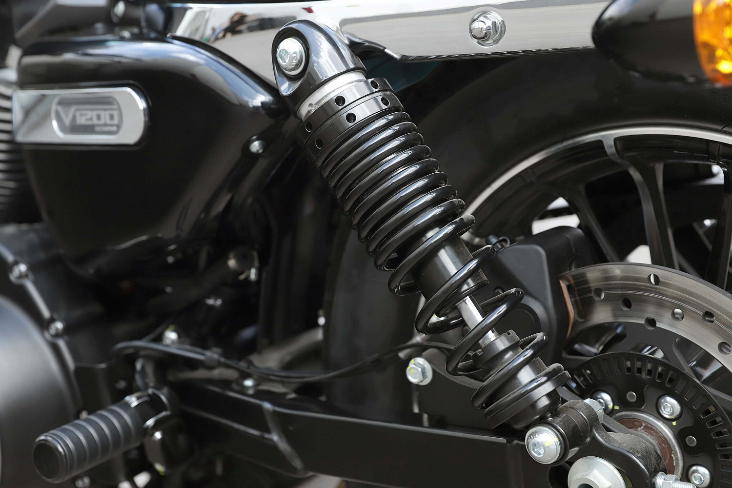 Мотоцикл GROZA V1200