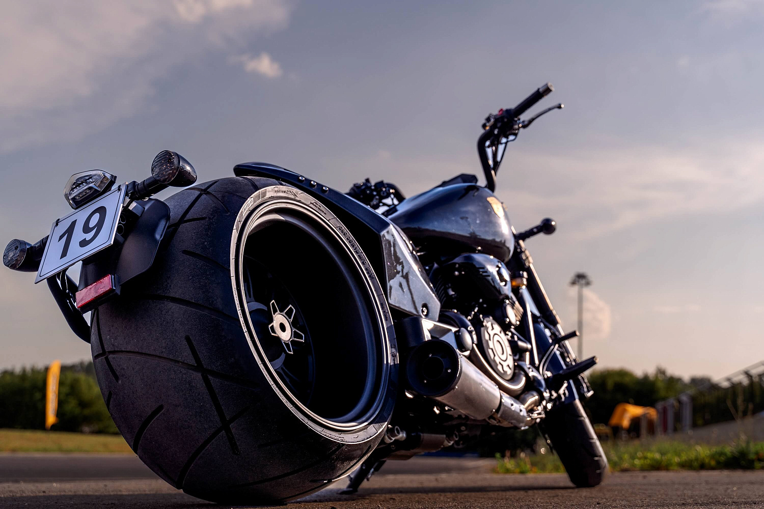 Мотоцикл GROZA Wolverine 800