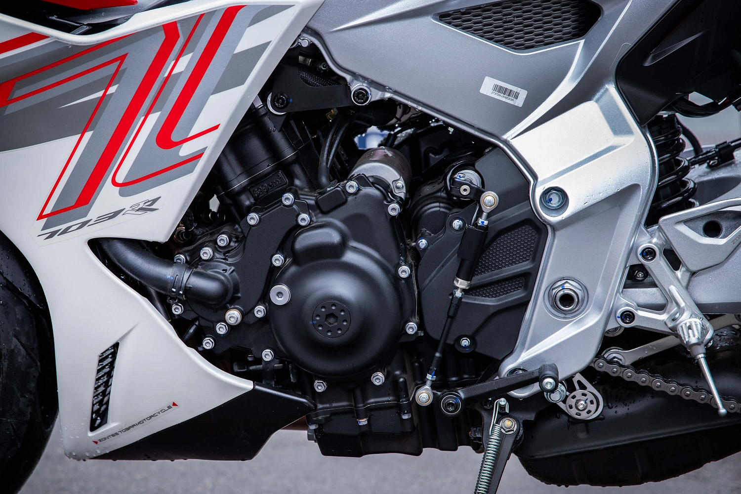 Мотоцикл ZONTES ZT703-RR