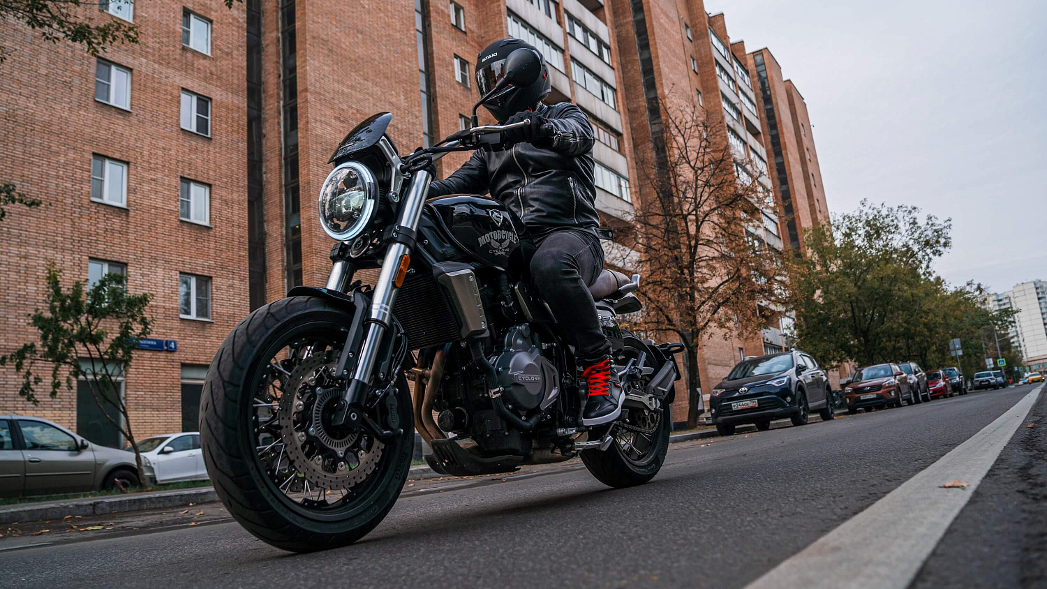 Мотоцикл CYCLONE RE5 (SR600)