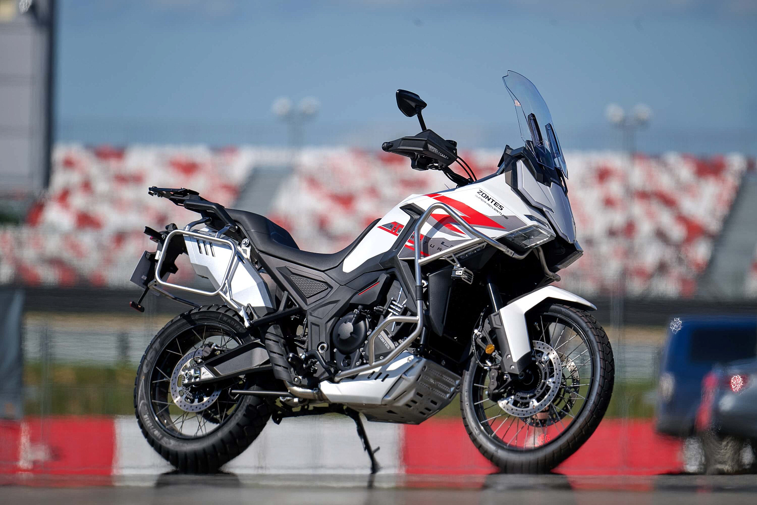 Мотоцикл ZONTES ZT703-F 21/18