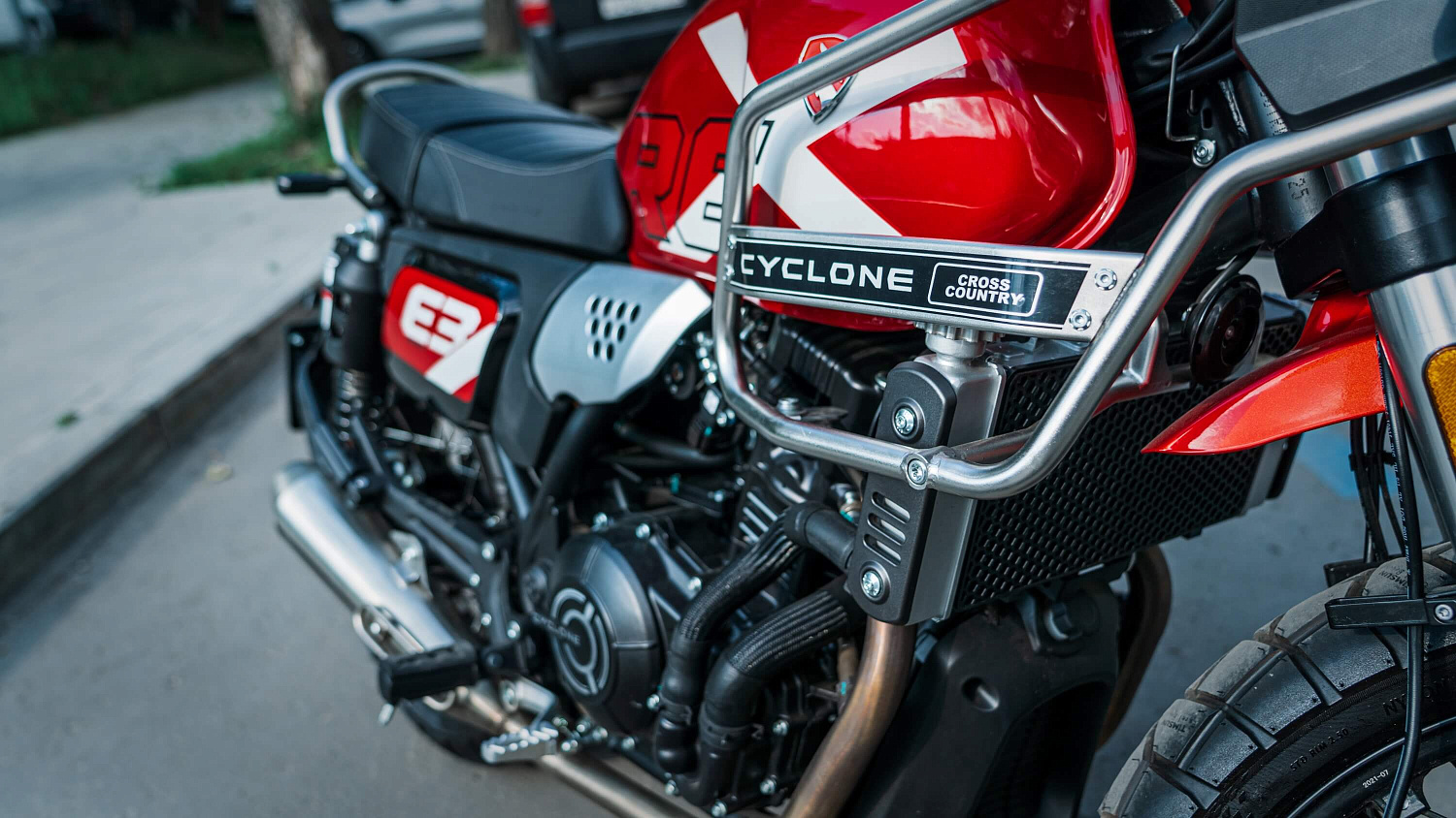 Мотоцикл CYCLONE RE3 Scrambler