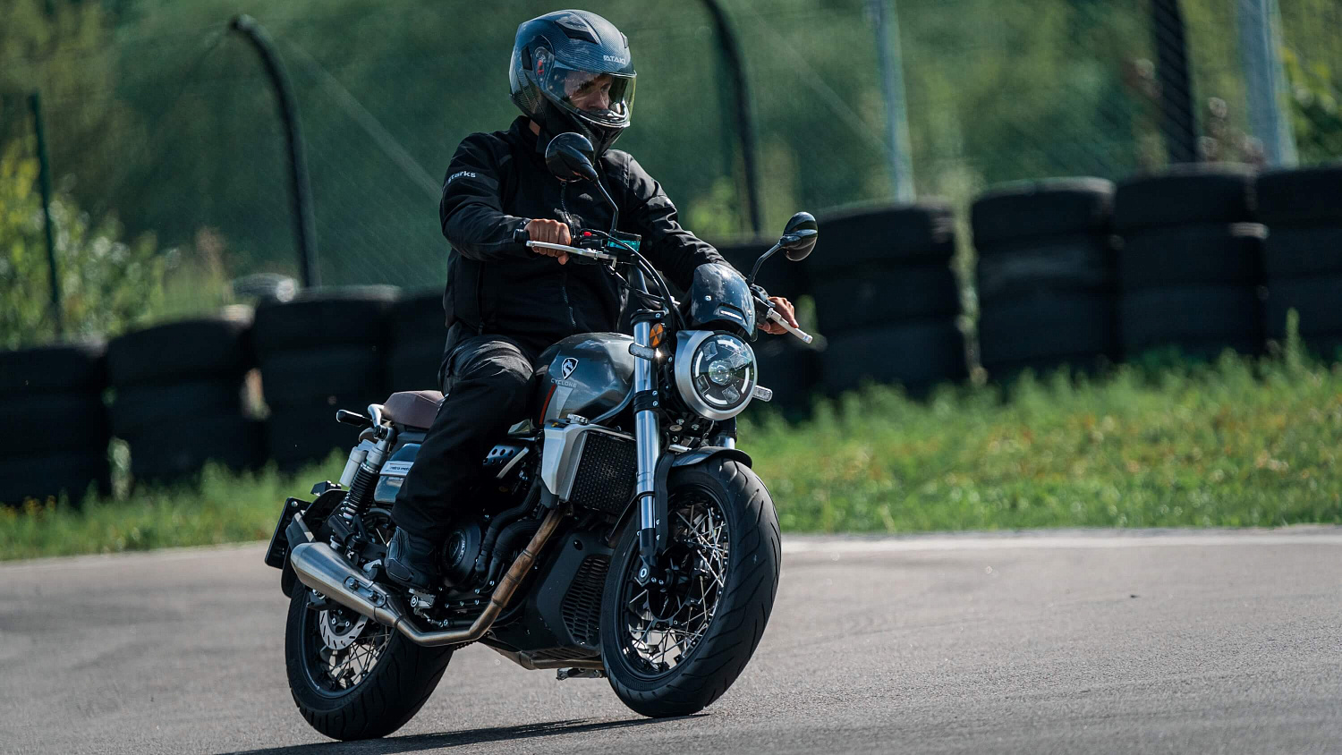 Мотоцикл CYCLONE RE401