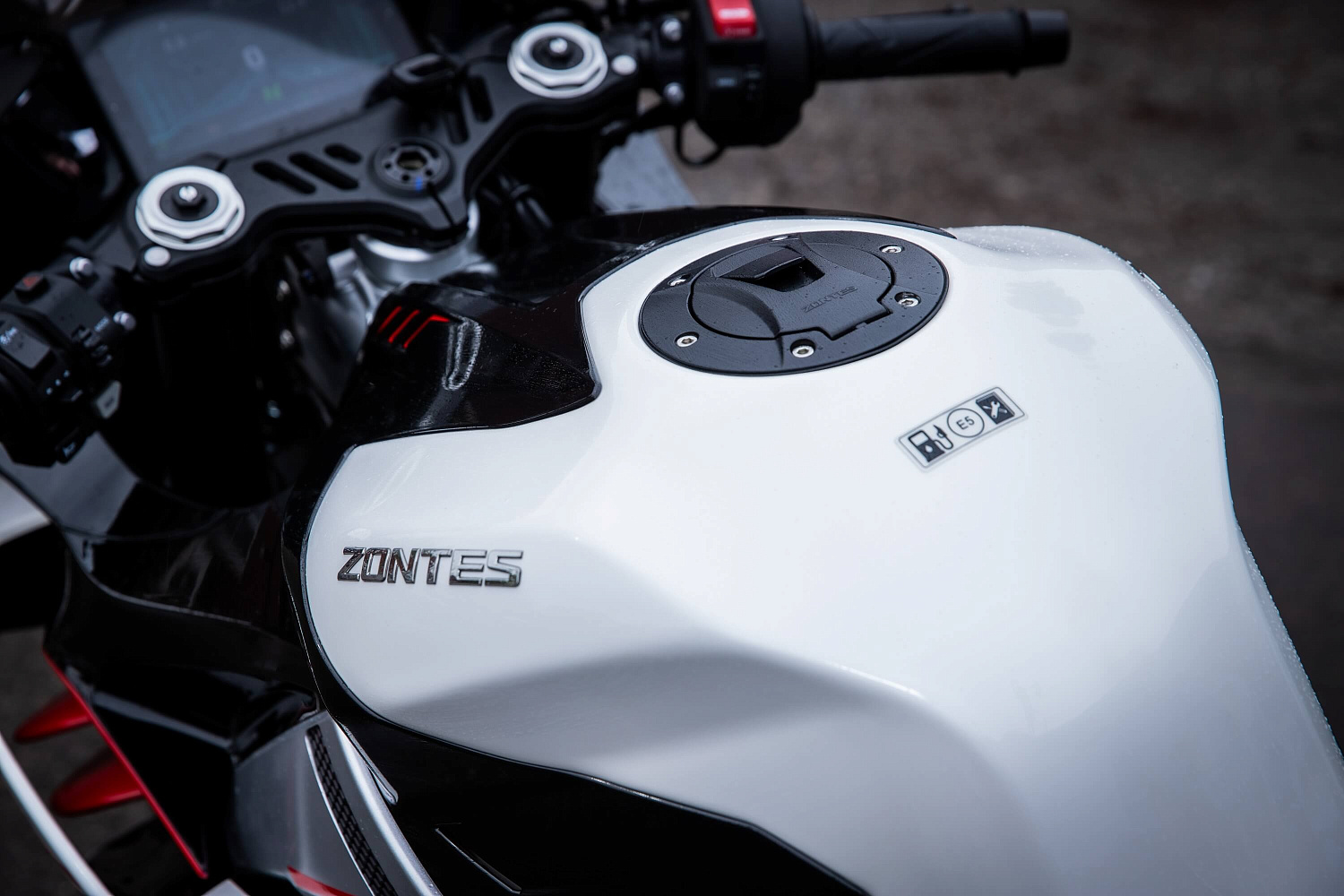 Мотоцикл ZONTES ZT703-RR